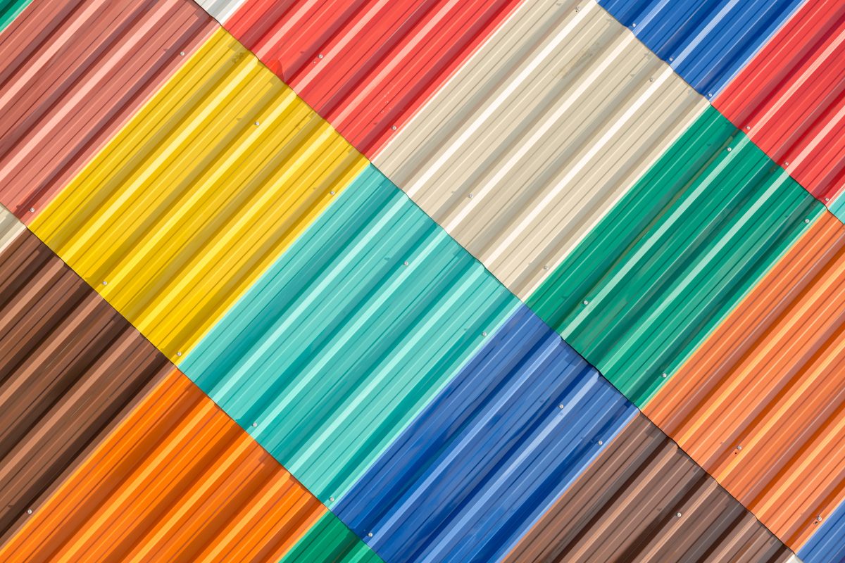 Neutral-colored PPGL steel sheets